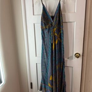 Elegant Paisley Maxi Dress - Multicolor